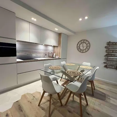 Laguna Beach Appart Dans Avec Piscine * 克诺克－海斯特